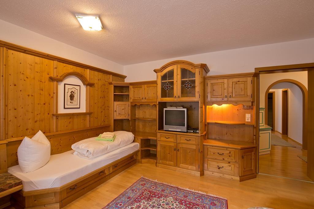 Apart Auer Umhausen Habitación foto